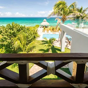 Casa Seven Ocean Front With Private C Hef Included Villa Isla Mujeres
